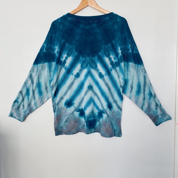 The Kay shirt - Picture 2 of 3